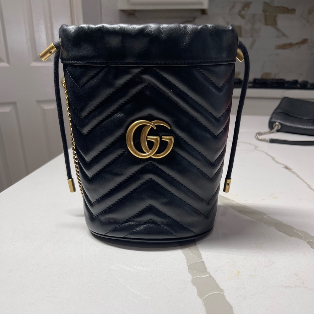 GUCCI GG Marmont Mini Bucket Bag